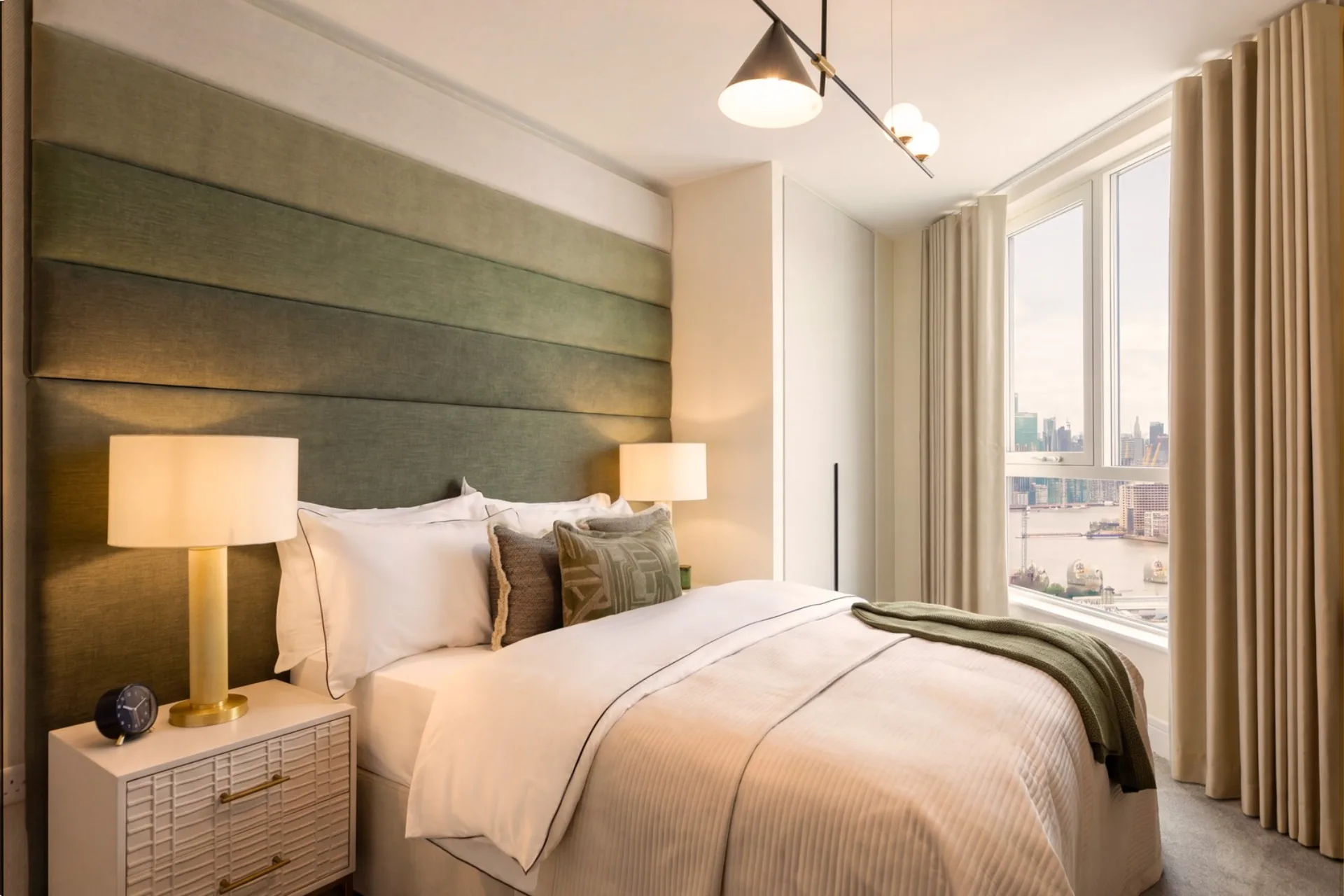 Woolwich Quarter, show home bedroom